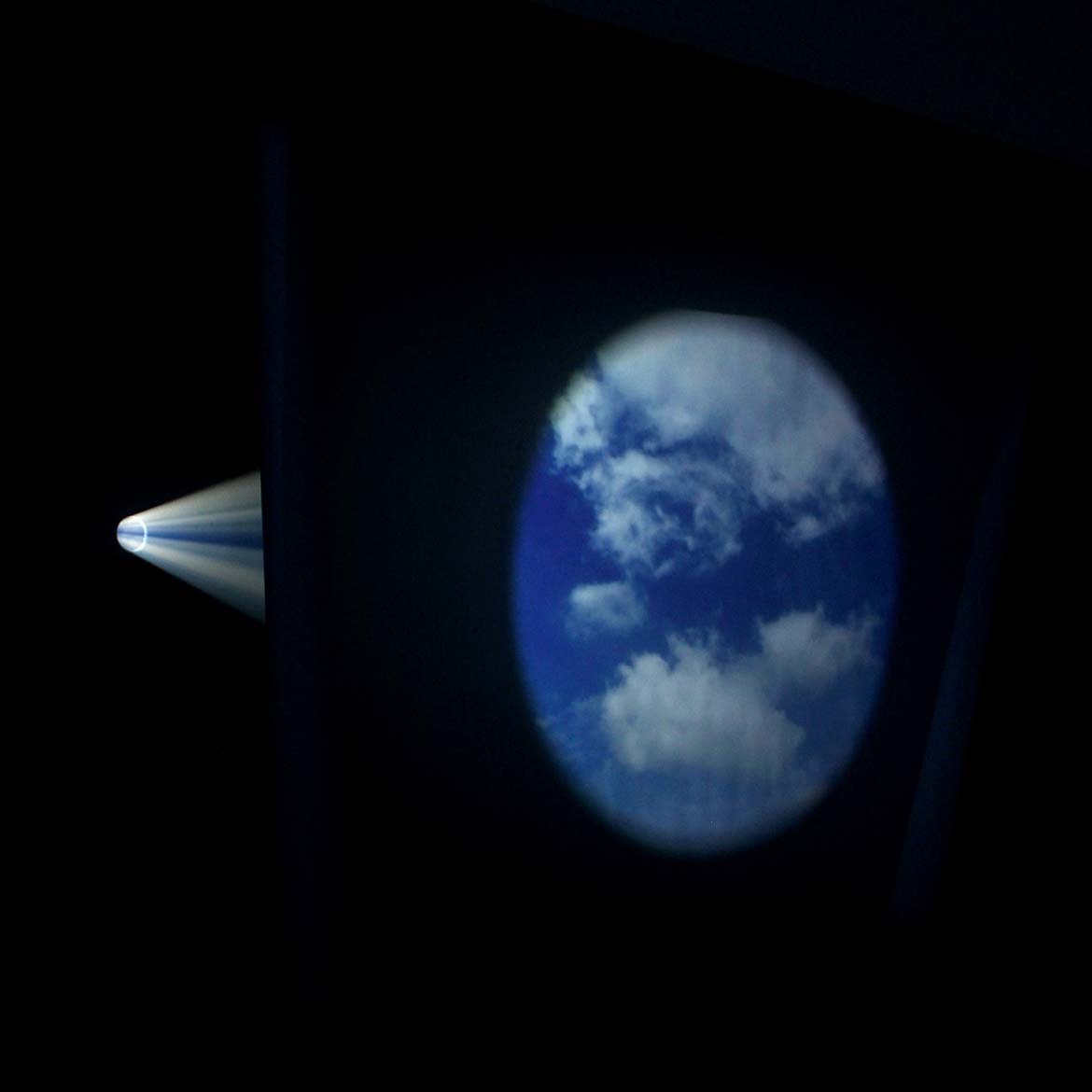 EXTRAIT(s) DE CIEL, résidence artistique à la TEC Voiron (38), Projection de ciel